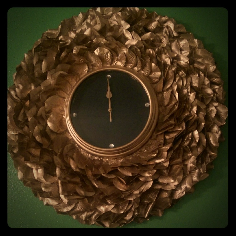 Feather Clock